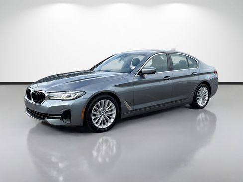 Used 2021 BMW 530i RWD image 7
