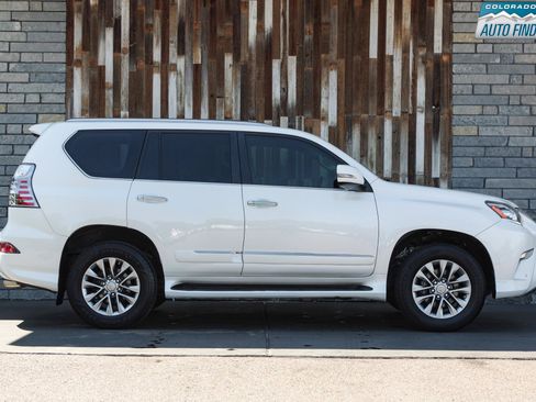 Used 2016 Lexus GX 460 Luxury w/ Preferred Accessory Package AWD/4WD image 8