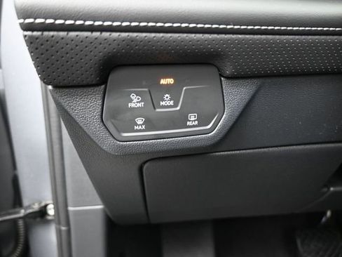 New 2026 Volkswagen Atlas SE image 21