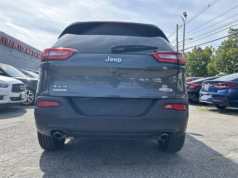 Used 2014 Jeep Cherokee Latitude w/ Comfort/Convenience Group AWD/4WD image 5