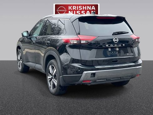 Used 2025 Nissan Rogue SL w/ SL Premium Package image 5