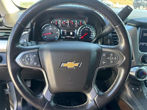 Used 2019 Chevrolet Tahoe LT w/ Luxury Package image 12