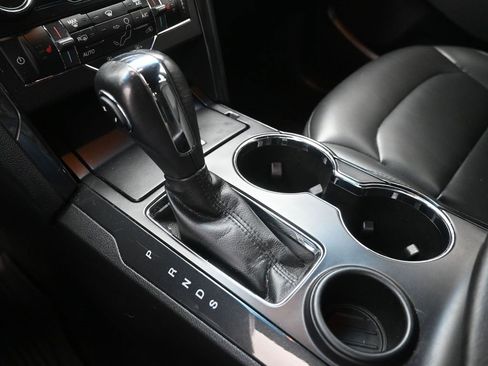 Certified 2019 Ford Explorer XLT w/ Equipment Group 202A image 29