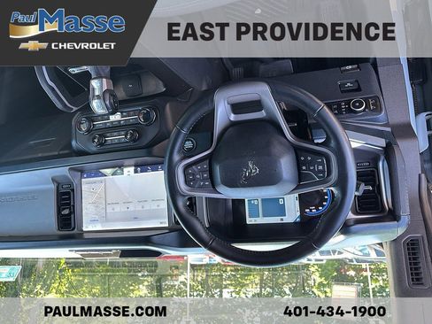 Used 2023 Ford Bronco Outer Banks AWD/4WD image 12