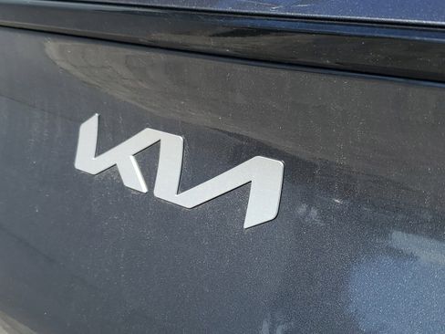 Used 2023 Kia Sportage EX image 6