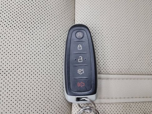 Used 2014 Lincoln MKT AWD w/ Equipment Group 201A image 32