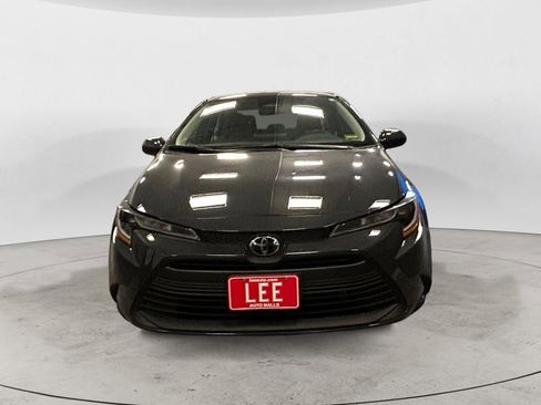 Used 2025 Toyota Corolla LE w/ Convenience Package FWD image 8