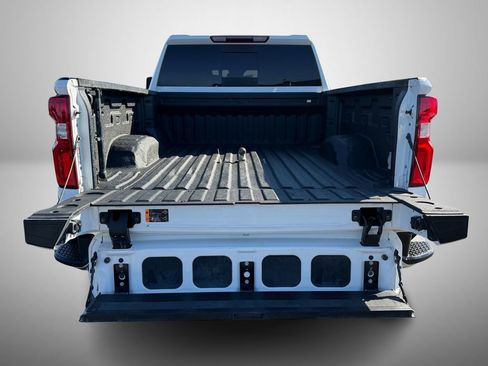 Used 2022 Chevrolet Silverado 2500 LTZ w/ LTZ Convenience Package AWD/4WD image 10