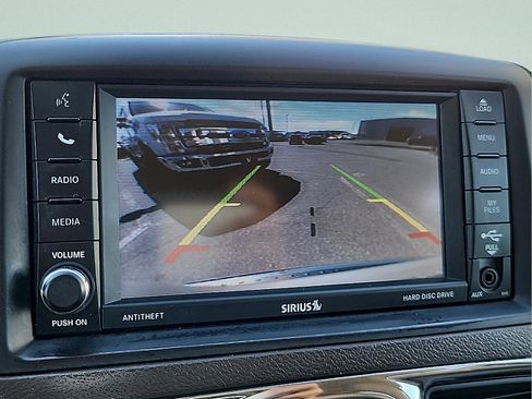 Used 2015 Chrysler Town & Country Touring w/ Driver Convenience Group FWD image 31