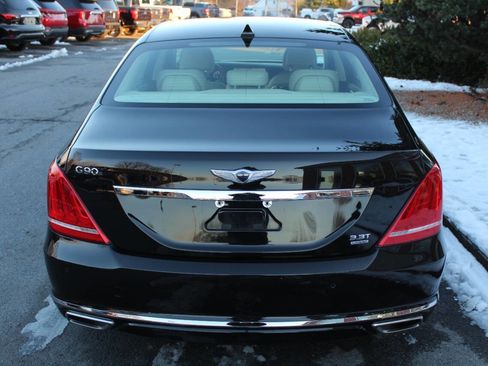 Used 2019 Genesis G90 3.3T Premium image 7