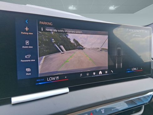 Used 2026 BMW X3 xDrive30 w/ Convenience Package image 25