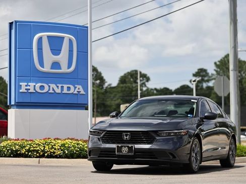 Used 2024 Honda Accord EX image 1