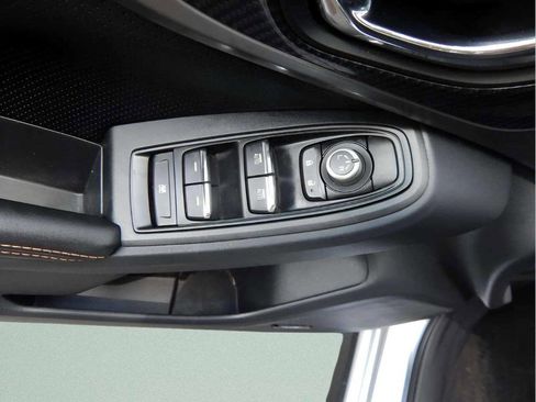 Used 2018 Subaru Crosstrek 2.0i Limited image 14