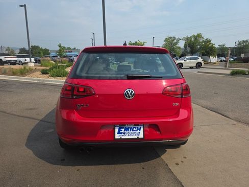 Used 2016 Volkswagen Golf SE w/ Lighting Package FWD image 4