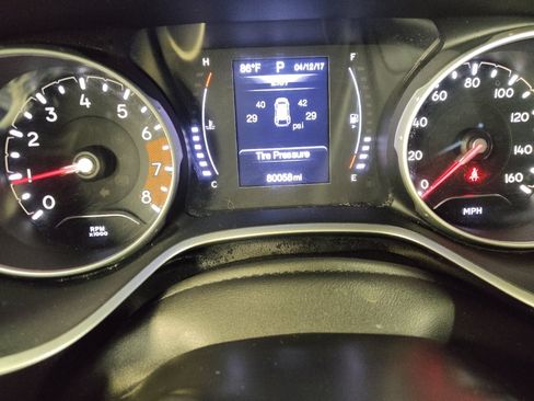 Used 2018 Jeep Compass Latitude w/ Cold Weather Group image 23