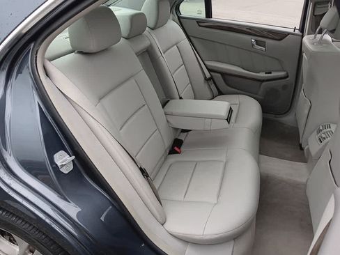 Used 2010 Mercedes-Benz E 350 4MATIC Sedan image 15
