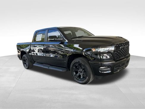 Used 2025 RAM 1500 Big Horn AWD/4WD image 2