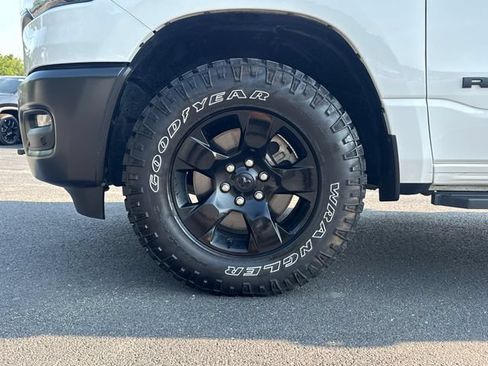 Used 2025 RAM 1500 Warlock AWD/4WD image 4