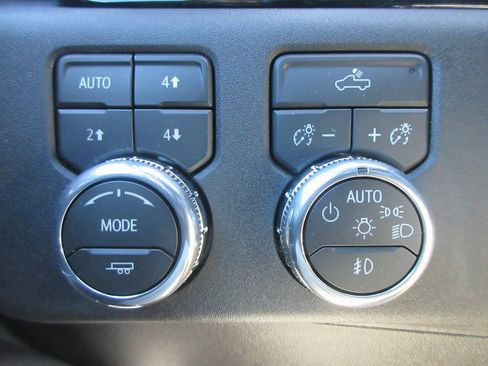 New 2026 GMC Sierra 2500 SLE w/ SLE Value Package; image 17