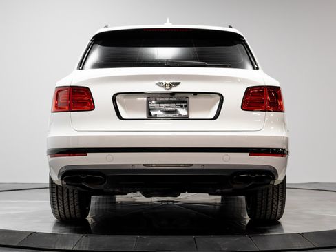 Used 2020 Bentley Bentayga Design Series image 41