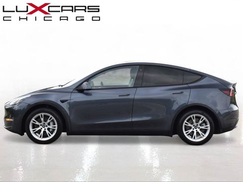 Used 2021 Tesla Model Y Long Range AWD/4WD image 4