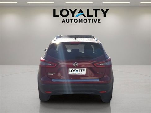 Used 2022 Nissan Rogue Sport SL image 4