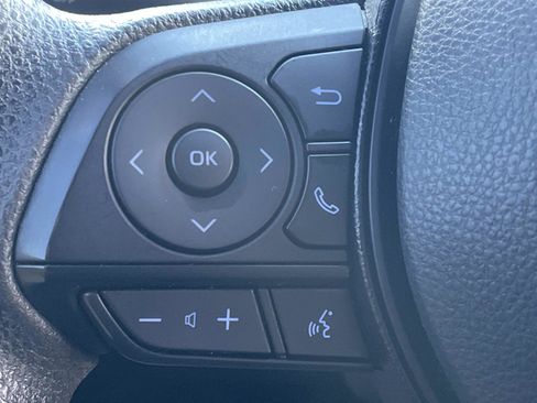 Used 2021 Toyota RAV4 LE FWD image 20