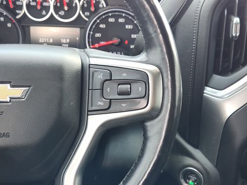 Used 2020 Chevrolet Silverado 1500 LT w/ Texas Edition AWD/4WD image 28