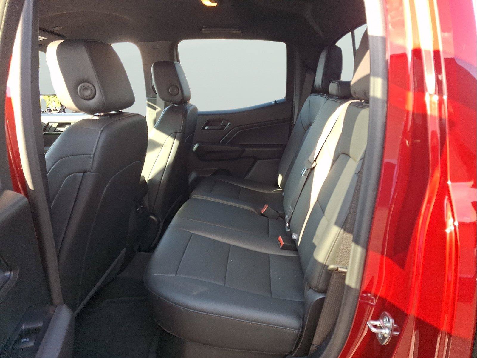 Used 2026 Chevrolet Colorado Trail Boss AWD/4WD image 10