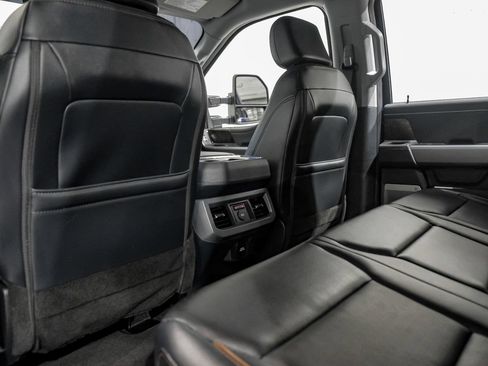 Used 2026 Ford F250 Lariat w/ Chrome Package AWD/4WD image 39
