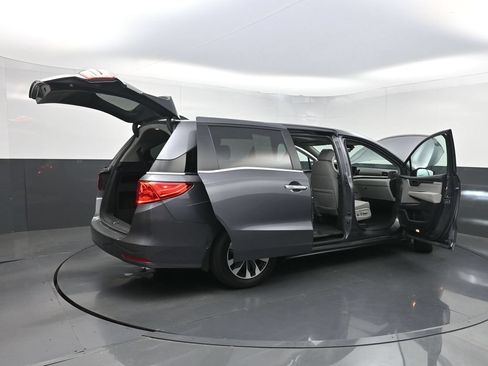Used 2023 Honda Odyssey EX-L image 41