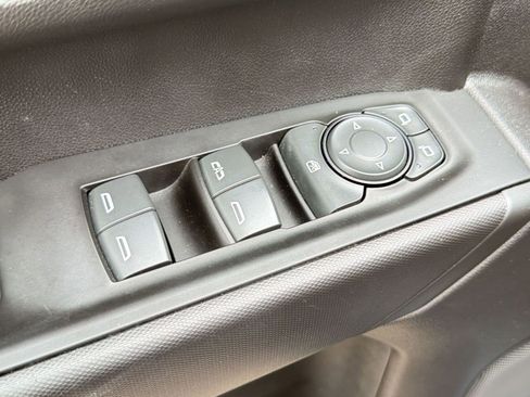 Used 2023 Chevrolet Silverado 1500 Custom RWD image 11