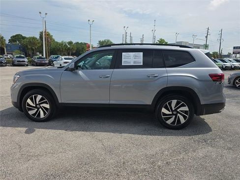 Used 2026 Volkswagen Atlas SE FWD image 9