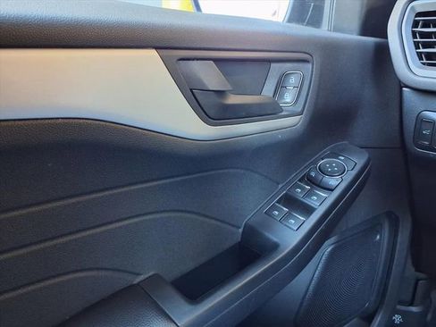 Used 2022 Ford Escape SE w/ Convenience Package AWD/4WD image 19