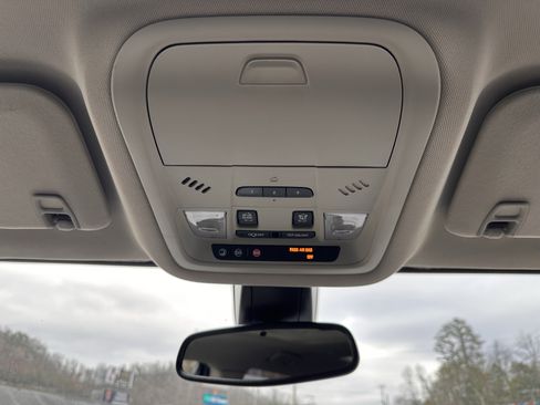 Used 2019 GMC Acadia Denali w/ Technology Package image 16