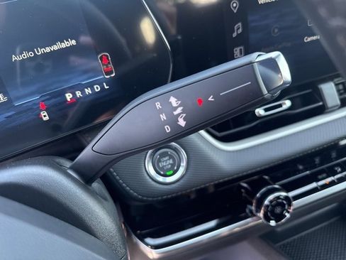 New 2026 Chevrolet Equinox LT w/ LPO, Floor Liner Package image 19