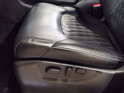 Used 2024 INFINITI QX80 Sensory image 42