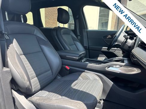 Used 2024 Lincoln Nautilus Reserve w/ Equipment Group 202A AWD/4WD image 9