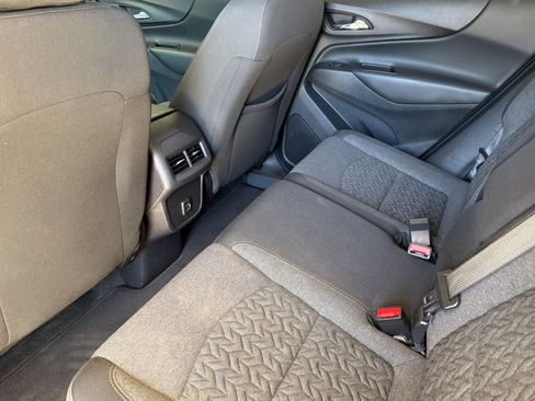 Used 2024 Chevrolet Equinox LT FWD image 4