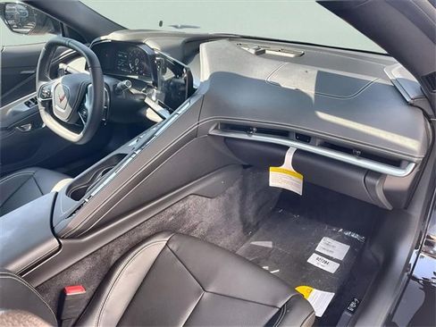 Used 2025 Chevrolet Corvette Stingray Convertible w/ 1LT image 17