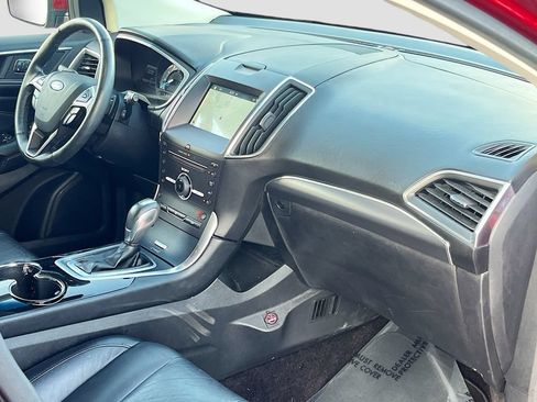 Used 2016 Ford Edge Titanium w/ Technology Package FWD image 30