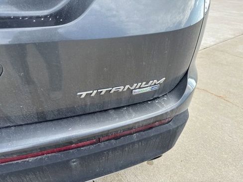 Used 2017 Ford Edge Titanium w/ Equipment Group 301A AWD/4WD image 7