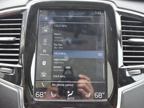 Used 2017 Volvo XC90 T6 Momentum w/ Convenience Package AWD/4WD image 26