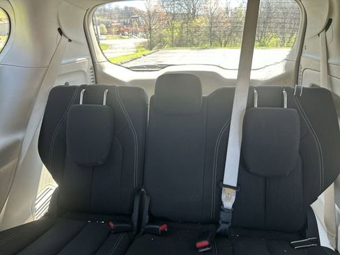 Used 2023 Chrysler Voyager LX FWD image 28