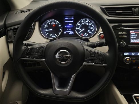 Used 2017 Nissan Rogue Sport SV AWD/4WD image 22