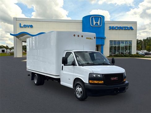 Used 2019 GMC Savana 3500 Extended image 1