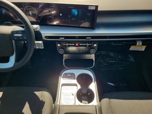 New 2026 Hyundai Ioniq 9 SE image 18