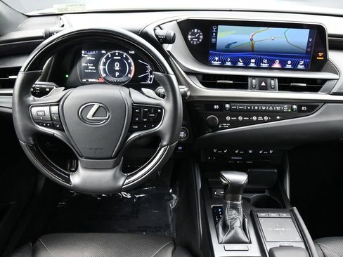 Used 2020 Lexus ES 350 Luxury image 6