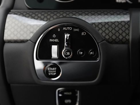 Used 2025 Rolls-Royce Ghost Black Badge AWD/4WD image 39