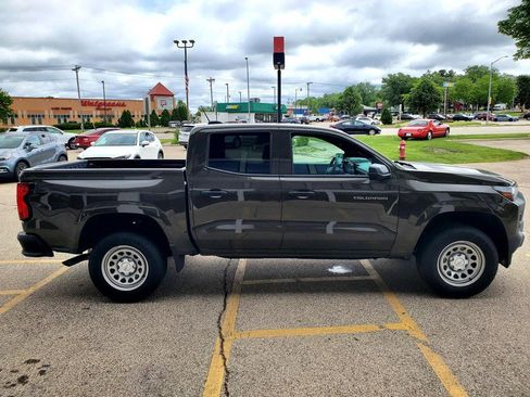 Used 2024 Chevrolet Colorado W/T RWD image 4